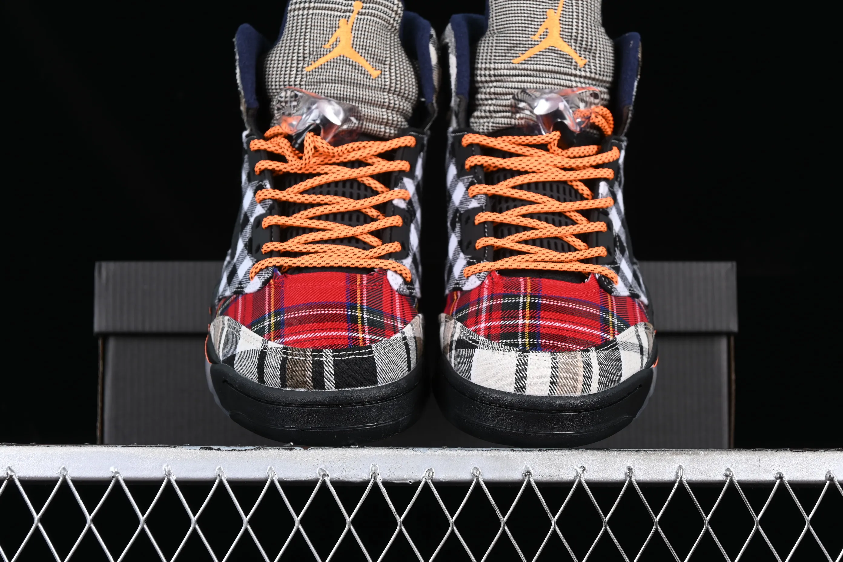 All categories Air Jordan Jordan series basketball shoes Air Jordan 5 Air Jordan 5 Retro "Plaid" AJ5 Joe 5 Christmas Carnival Scottish plaid fabric FD4814-008